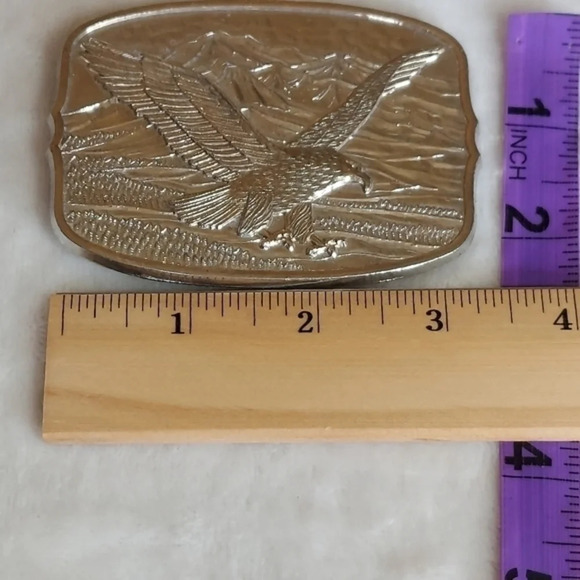 Silvertone Soaring Eagle Belt Buckle - Picture 3 of 5